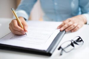 статус укр в польше до какого числа